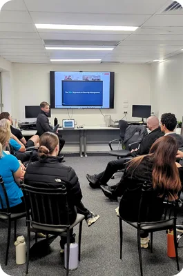 Home | Resilience Rehab & Performance 30 Group meeting in a conference room